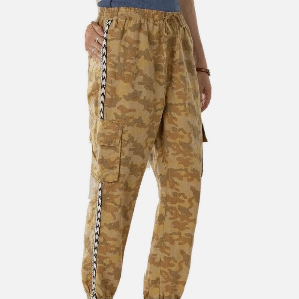 Sundance gold linen camo jogger M